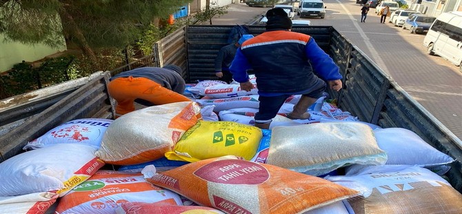 İzmir Kınık’tan Afetzedelere Yem Desteği